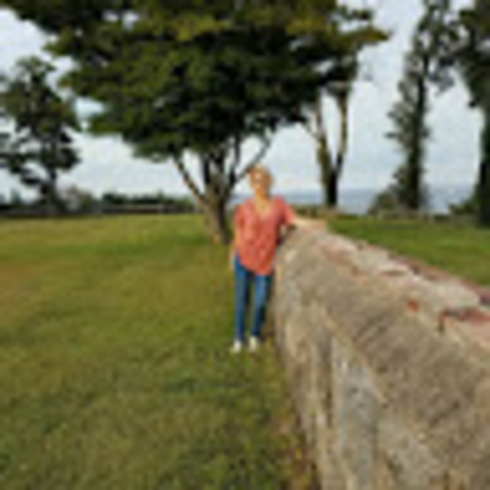 Meet your Posher, Jeannette